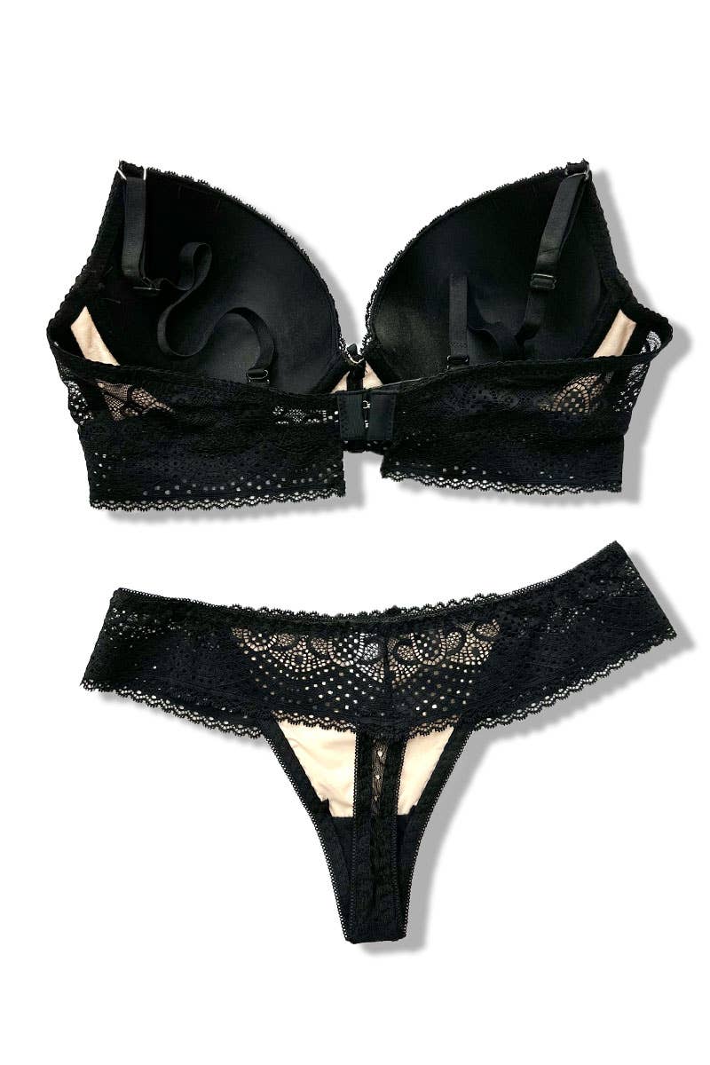 Ensemble bonnet avec soutien-gorge et string C/AZ17013